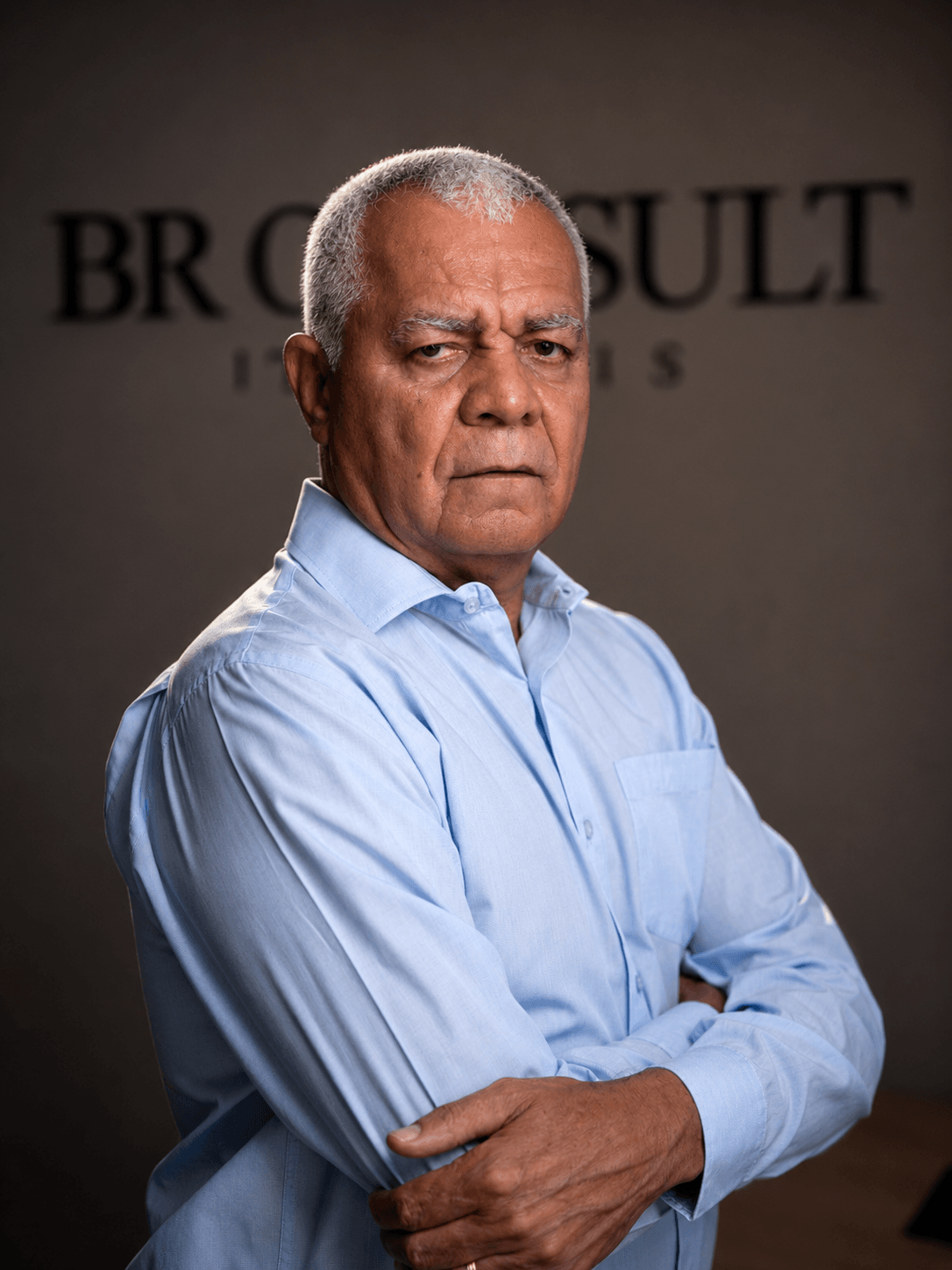 Retrato empresarial em ambiente de escritório